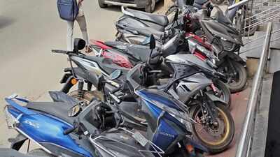 The great Indian flip: People on roads, bikes on footpaths | Delhi News