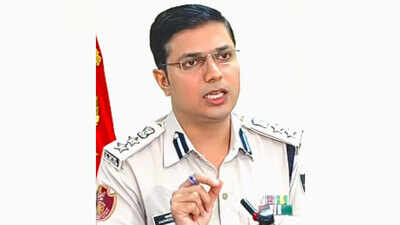 Meet the IIT Kanpur graduate who became an IPS officer, won a Gallantry Medal, and is now leaving the service at 37