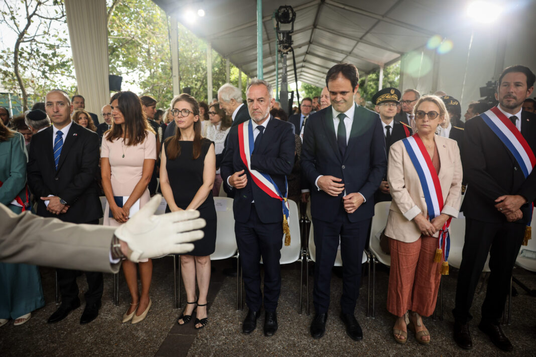 France commemorates the Vel d’Hiv roundup after a Paris plaque honoring rescuers is vandalized