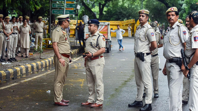 Retired Delhi Police officers to hold dharna on July 31 over attacks on cops during ‘Sansad Chalo’ | Delhi News