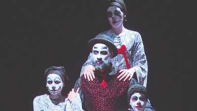 Macbeth: A Hilarious Twist on Shakespeare’s Dark Tragedy | Delhi News