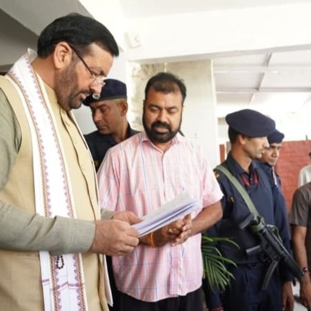 नारनौल के व्यक्ति ने सीएम से की पुलिस की शिकायत:मारपीट और दबाव बनाने के लगाए आरोप, कहा- कोरे कागजों पर कराए गए हस्ताक्षर