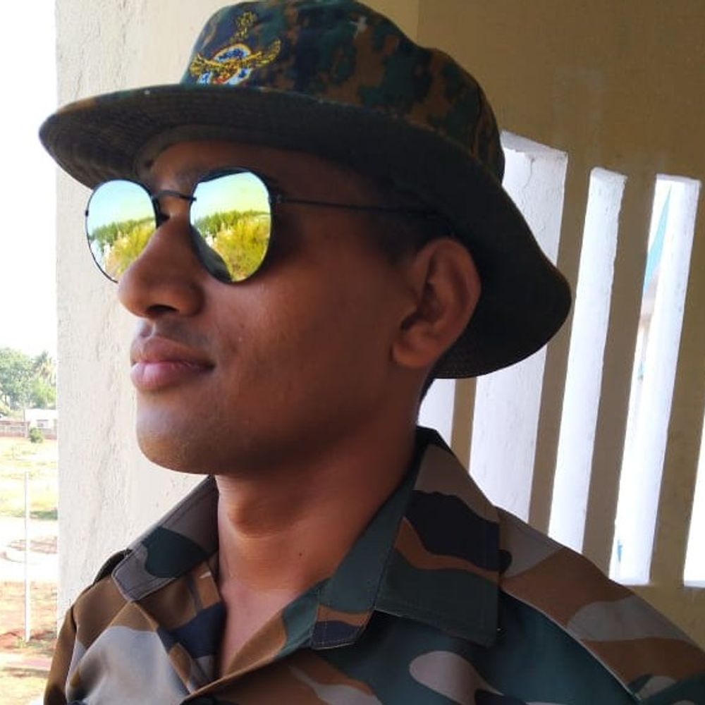 नारनौल के जवान का सैन्य सम्मान से अंतिम संस्कार:गुजरात में ड्यूटी के दौरान सड़क हादसे में मौत; वायुसेना में थे तैनात