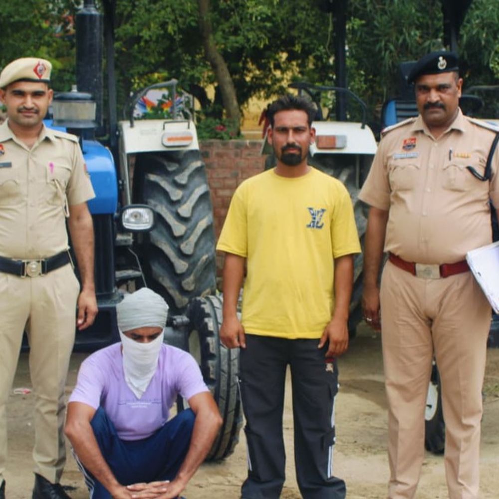 फर्जी ट्रैक्टर लोन धोखाधड़ी मामला, वर्तमान एड्रेस मिले गलत:डबवाली पुलिस ने किया वांछित 5वां आरोपी गिरफ्तार, दो ट्रैक्टर किए बरामद