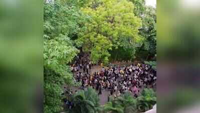Chennai college students protest on campus in their own ways in support of Delhi protesters | Chennai News