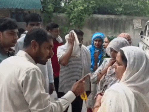 रोहतक में पानी की समस्या को लेकर ग्रामीणों में आक्रोश:विभाग को 15 दिन का दिया अल्टीमेटम, समाधान नहीं हुआ तो करेंगे टोल जाम