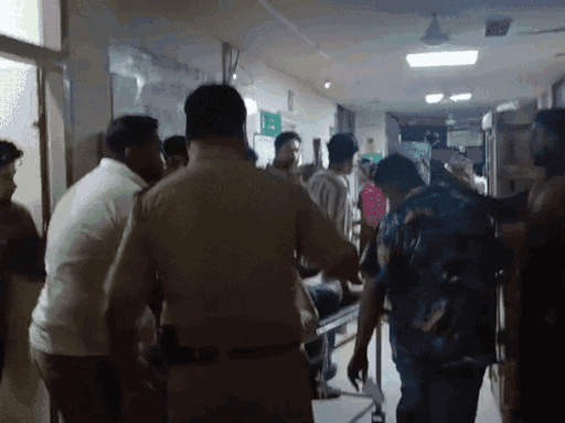 मोहाली में पुलिस की नशा तस्करों से मुठभेड़:2 आरोपी घायल, दो कांस्टेबलों पर हमले के बाद एक्शन; अस्पताल पहुंचाया गया